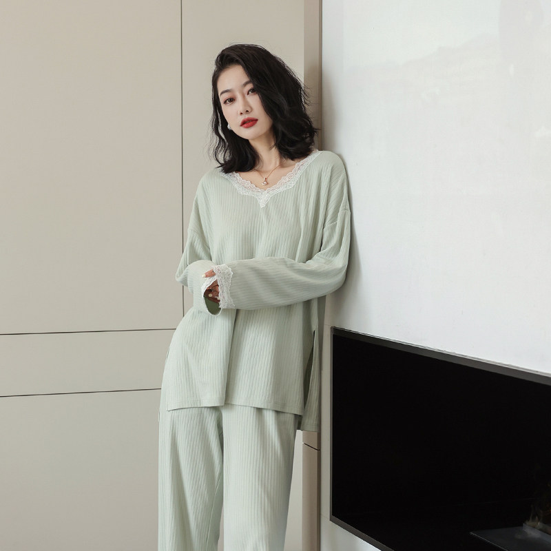 HEARMES蕾丝绵绸睡衣女