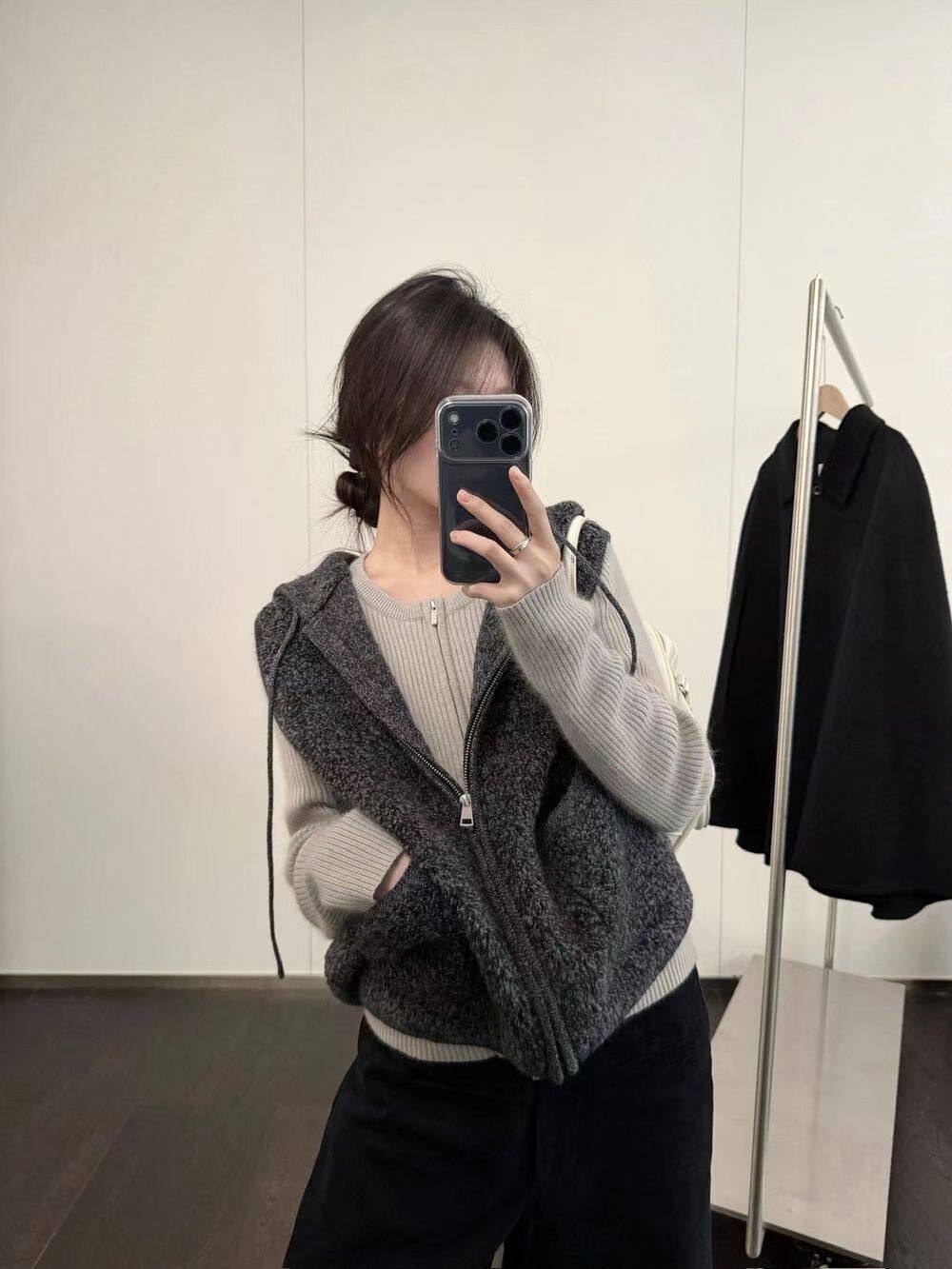 十三行2025秋冬韩式外穿百搭温柔系口袋马甲连帽保暖外套 短款女,女装/女士精品,马夹,淘宝优惠券,粉丝福利购,淘宝优惠卷