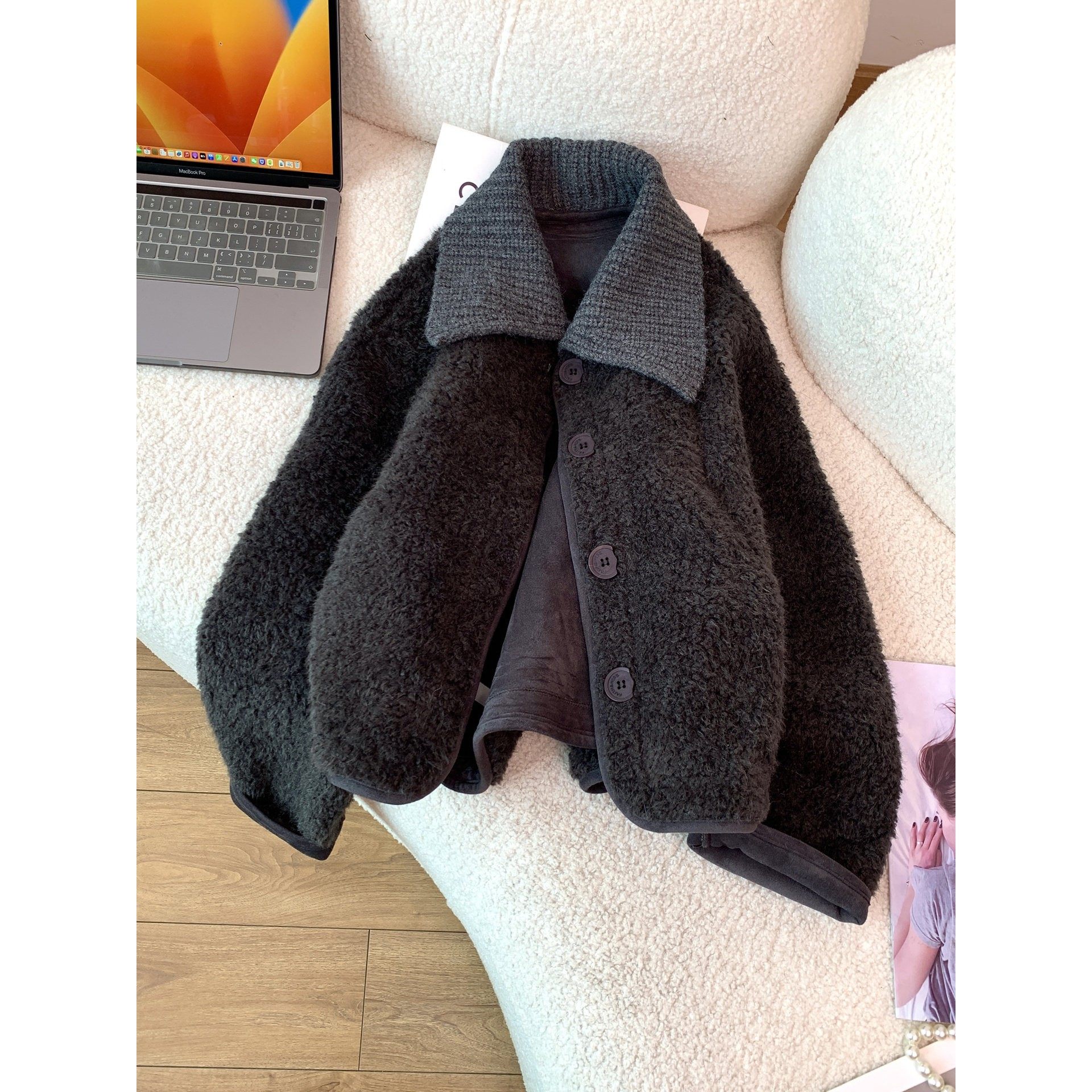 翻领短款羊羔毛黑色外套女加厚冬2026小个子皮毛一体夹克鹿皮绒