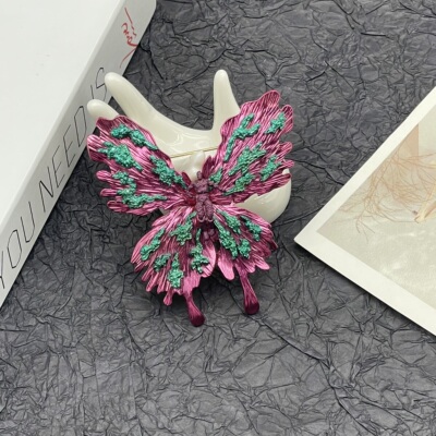 青岛中古vintage轻奢重工高品质琉镀真金打标KF时尚蝴蝶战神胸针