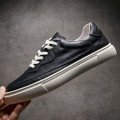 欧洲站2026春夏季新款男鞋真皮系带简约小黑鞋男时尚透气休闲板鞋