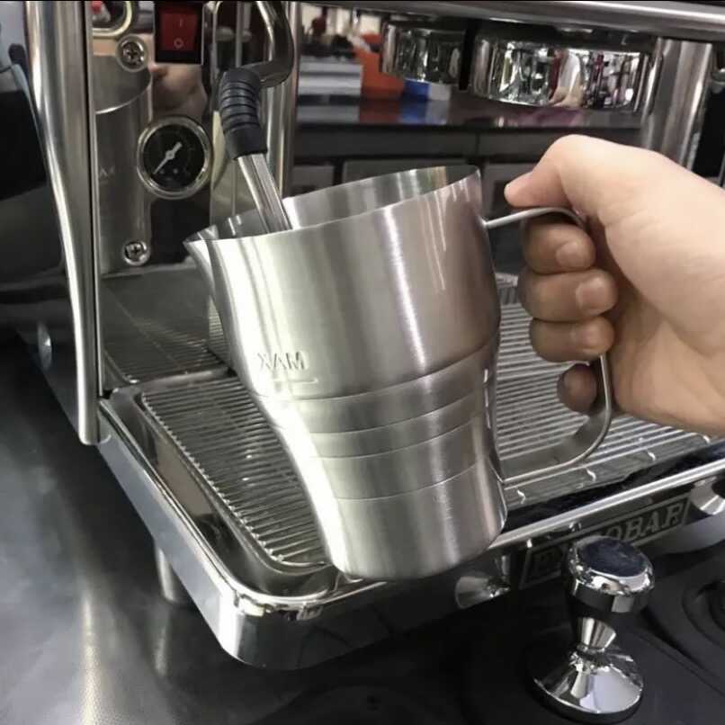 不锈钢打奶缸大容量量杯900ml