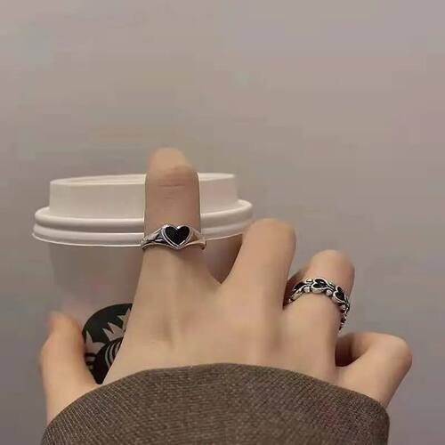 New Trendy Black Hip-Hop Love Heart Rings for Women Minimali