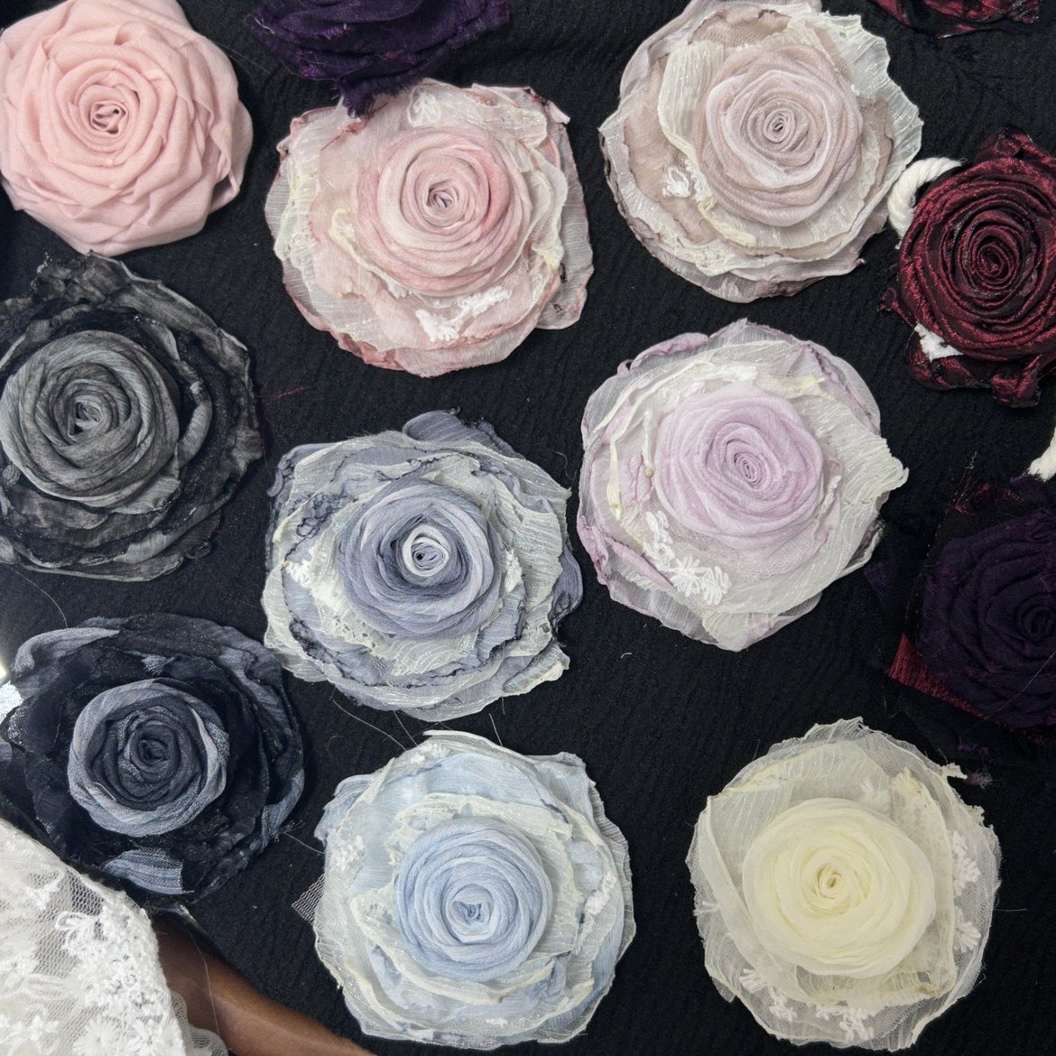 原创手作清新布艺玫瑰仙女烧毁胸针层次感小众配饰扎染国风配饰,饰品/流行首饰/时尚饰品新,胸针,淘宝优惠券,粉丝福利购,淘宝优惠卷