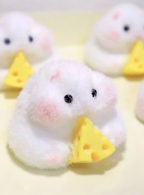 Slow Bouncing Squeezing Clay Cat Paw Hamster Toys Can Be Fun