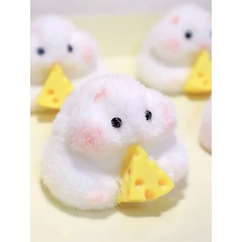 Slow Bouncing Squeezing Clay Cat Paw Hamster Toys Can Be Fun