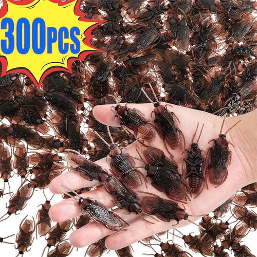 10-300pcs Prank Artificial Fake Cockroach PVC Simulation Fak