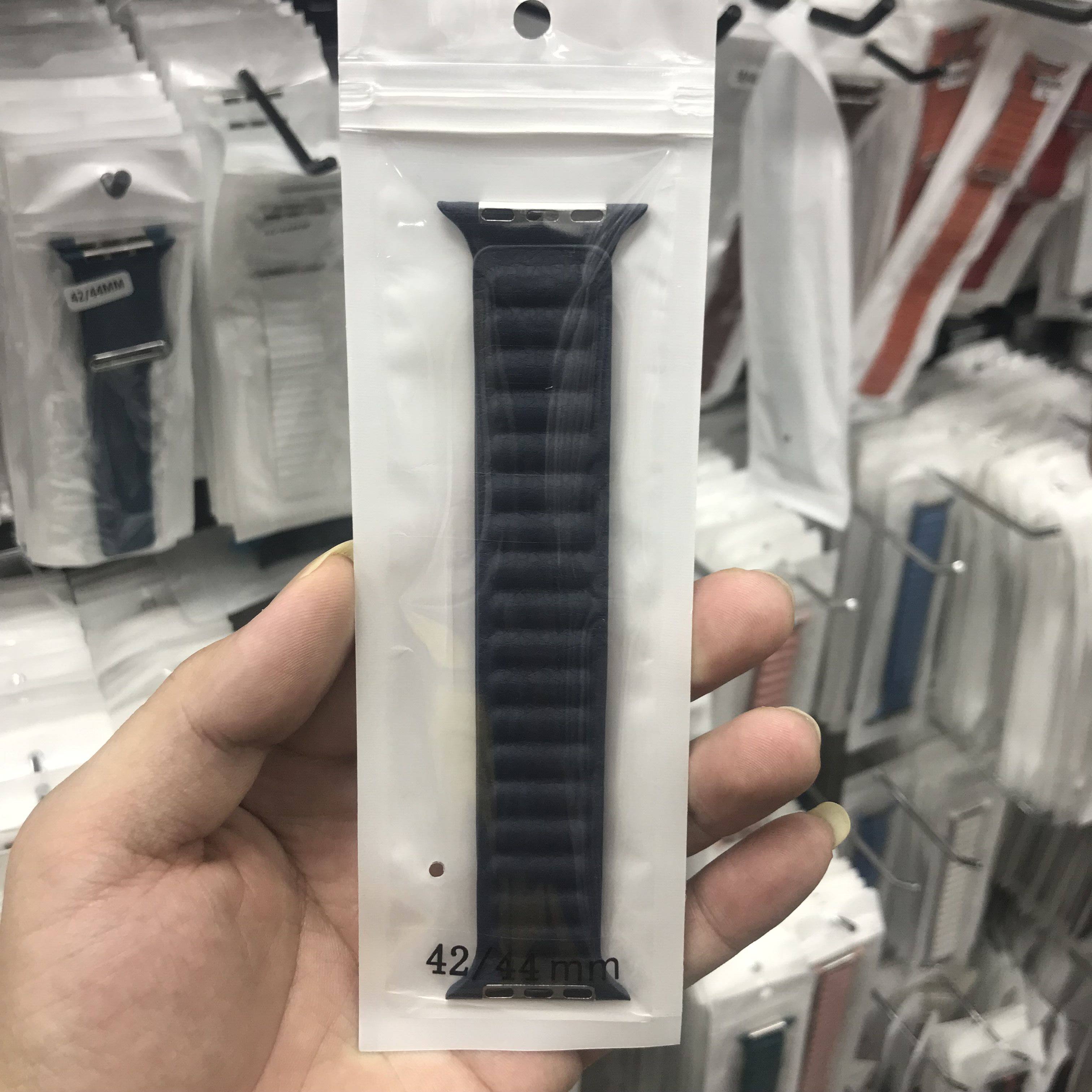 APPLICABLE TO HUAQIANGBEI APPLE WATCH APPLE WATCH IWATCHESS10 LEATHER MAGNETIC SE UNIVERSAL DT SERIES