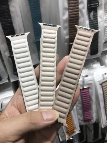 新配色适用applewatchs9Ultra真皮革磁吸s8表带se 腕带s7s6手表带