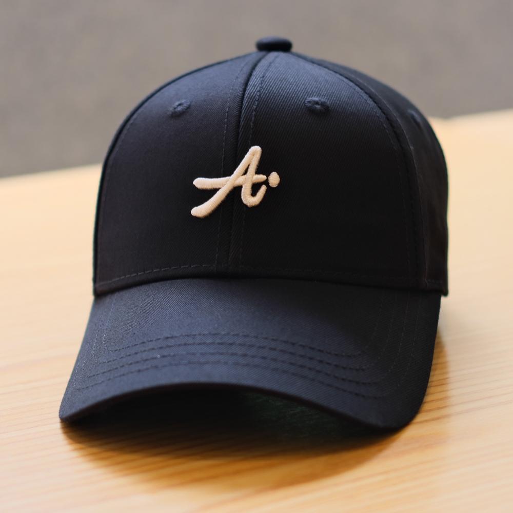 黑色百搭硬顶鸭舌帽男