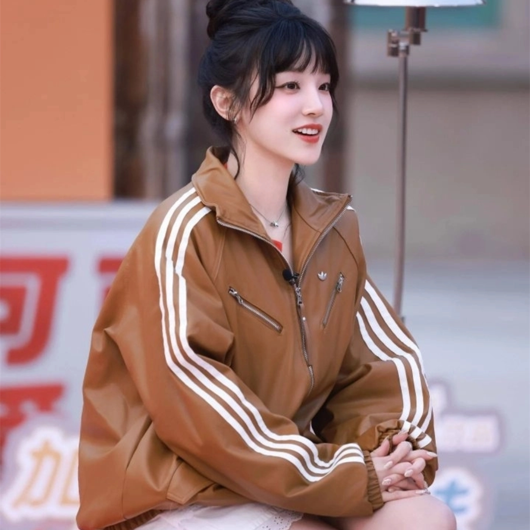 阿迪达斯三叶草女士冬季复古条纹皮面抗风棉服夹克休闲外套JD3779