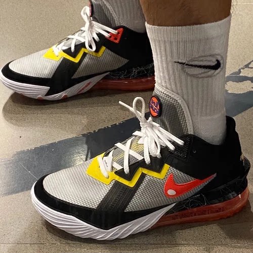 Nike耐克Lebron 18 Low詹姆斯18低帮空中大灌篮篮球鞋CV7564-103