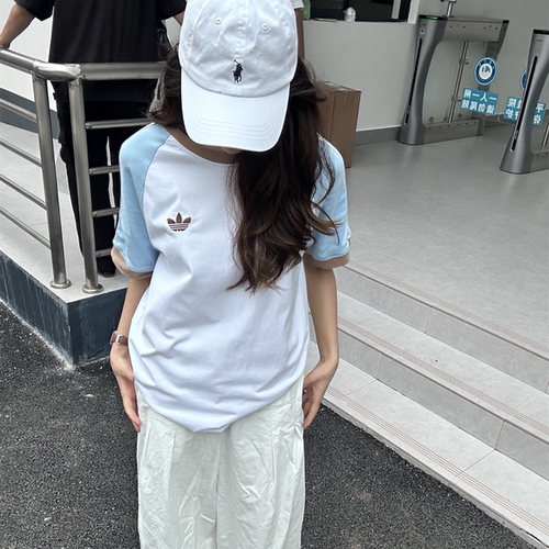 阿迪达斯夏季三叶草男士半袖拼接运动休闲纯棉圆领短袖T恤KC4960
