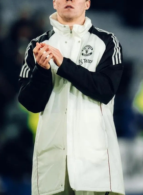 Adidas阿迪达斯男士曼联足球训练休闲防风保暖连帽棉服棉衣JE3724