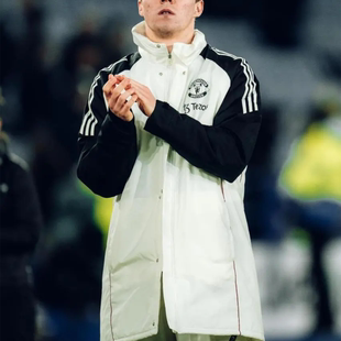 Adidas阿迪达斯男士曼联足球训练休闲防风保暖连帽棉服棉衣JE3724