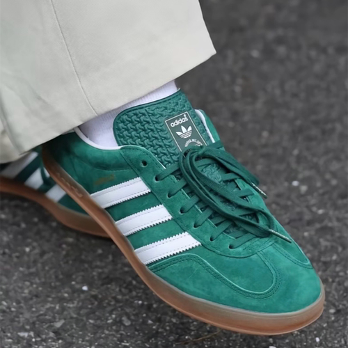 阿迪达斯三叶草Gazelle 系列女子运动休闲鞋板鞋 IH5484 JI2062