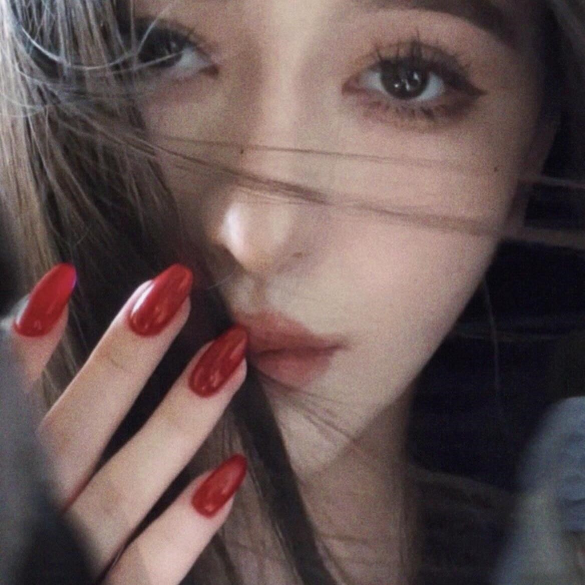 纯色手工穿戴美甲性感辣妹冰透红酒红色红色复古美甲可拆卸新娘甲