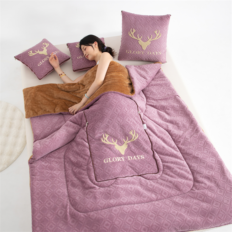 简约牛奶绒雕花抱枕被子两用加厚多功能二合一折叠汽车载沙发午睡