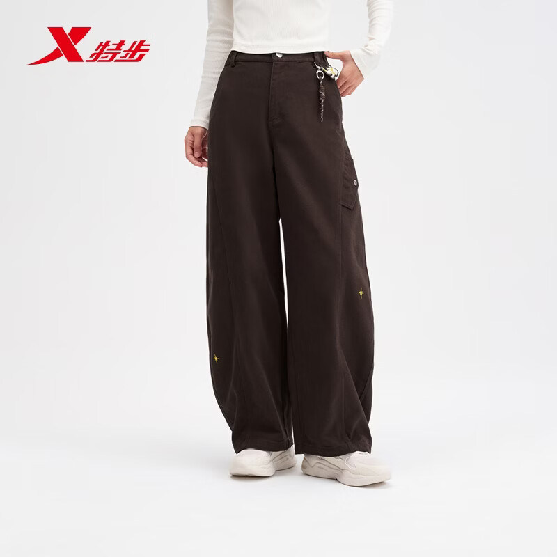 特步女裤XDNA系列2026冬季新款宽松休闲梭织运动长裤974428560183