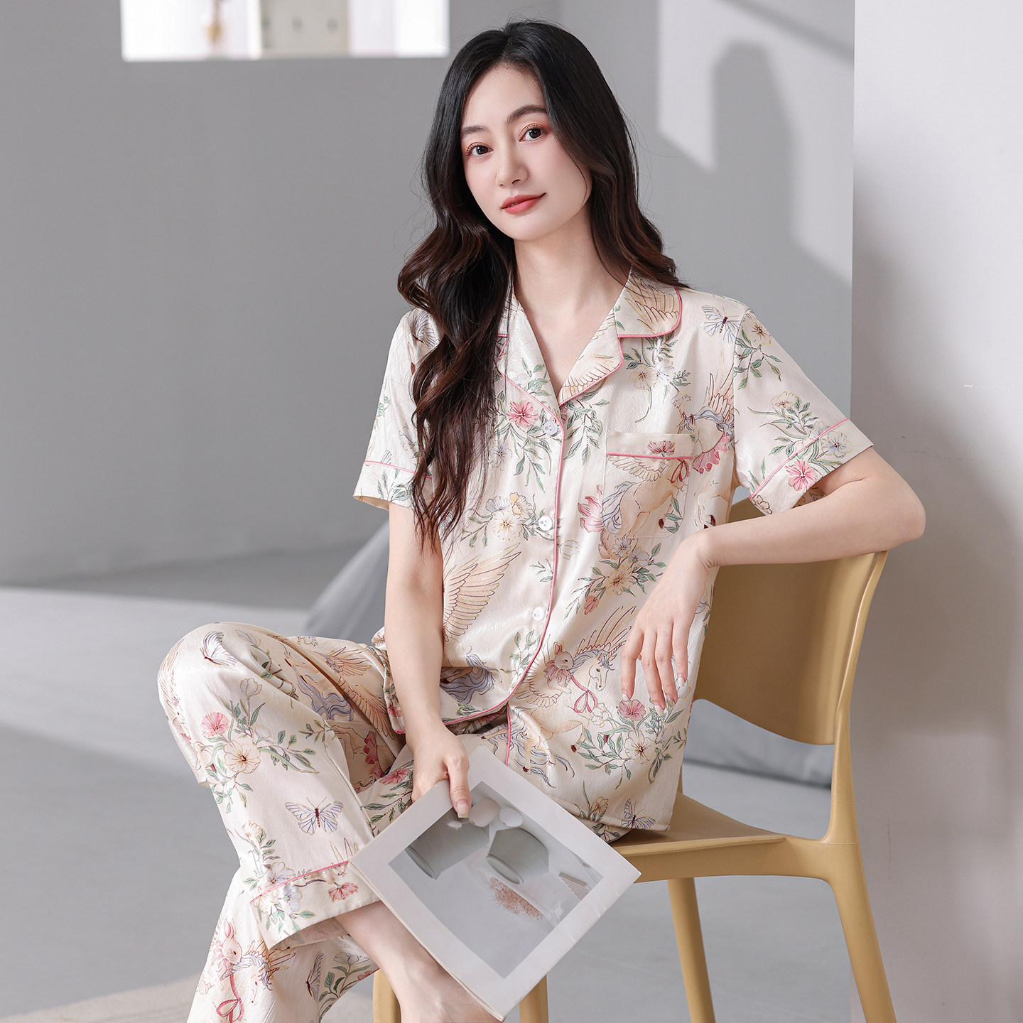 夏季短袖薄款冰丝女士睡衣套装