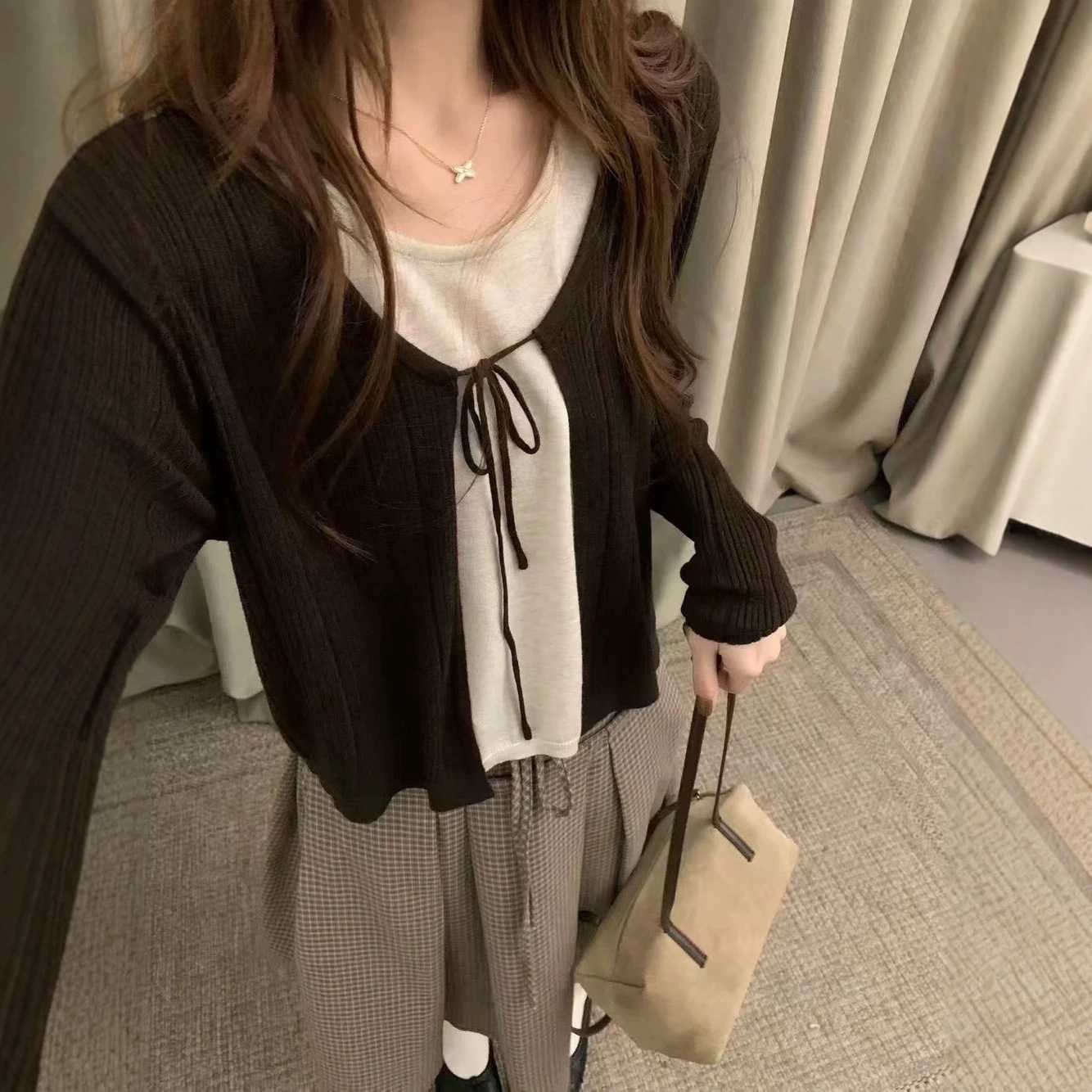 超好看系带拼接两件套羊毛针织衫女早秋新款学院风高级感显瘦上衣