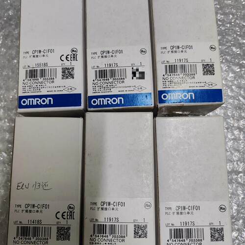 欧姆龙CP1W-CIF01通讯模块全新还有3个实物拍摄盒