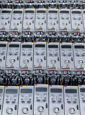 ABB ACS150-03E-04A1-4变频器拆机件三