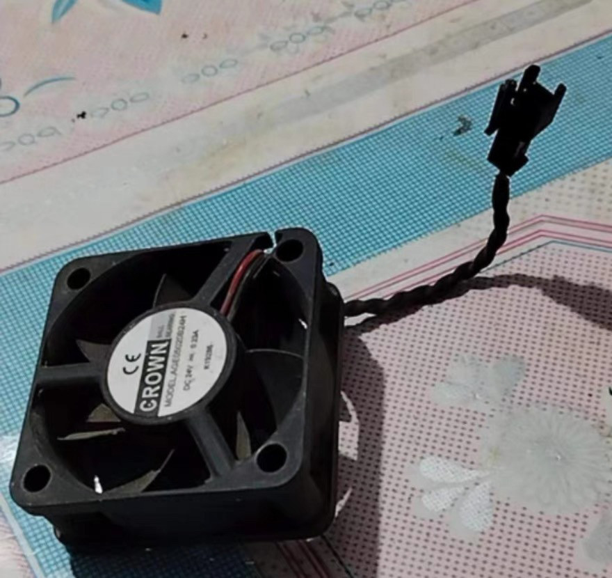 AGE05020B24H 原装CROWN 5020 24V 0.23A 5CM 变频器轴流散热风扇