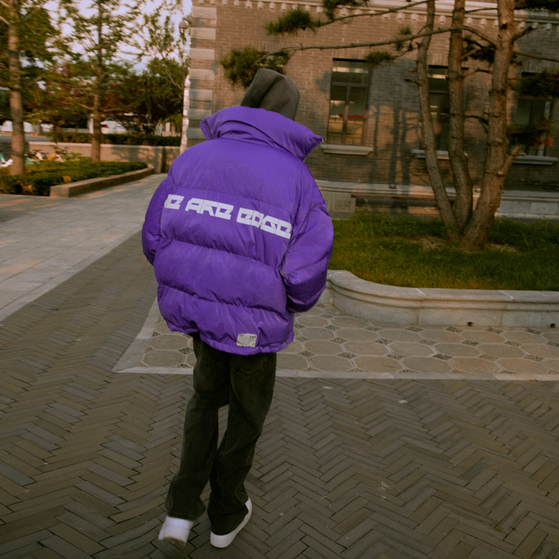 C14国潮高领短款羽绒服情侣外套
