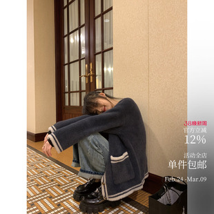 斯凯岛貂貂 本期必buy!!厚实小香外套 双排密金扣设计v领毛衣针织