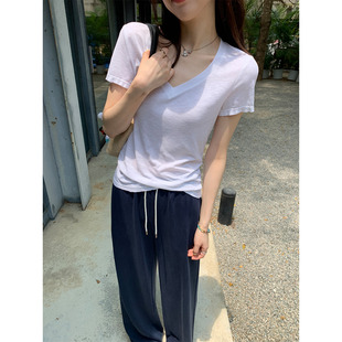 Daily 夏日伴侶超顯瘦 霧隱微透V領(lǐng)慵懶短袖 chill天絲竹節(jié)亞麻