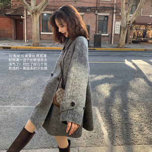 A型短大衣 小个子一定要入 不费力时髦 高及少女感 小魔女斗篷