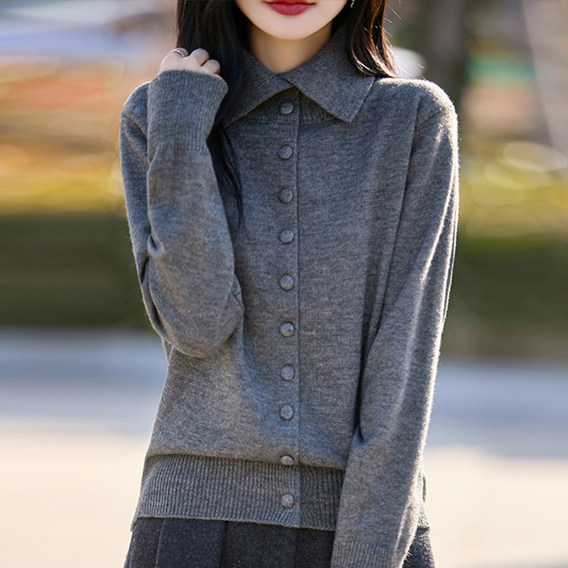 秋冬2025新款秋时尚百搭灰色翻领针织打底衫女洋气内搭大码1201u