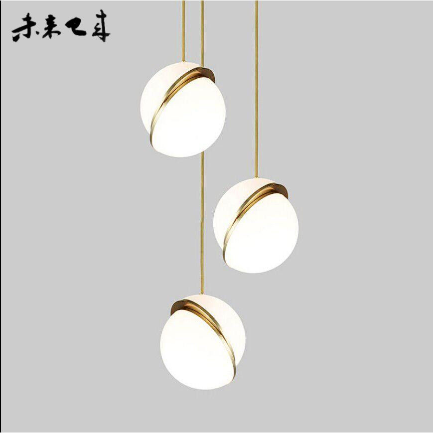 错位月亮半圆球吊灯北欧简约创意轻奢LOFT餐厅吧台床头楼梯间吊灯