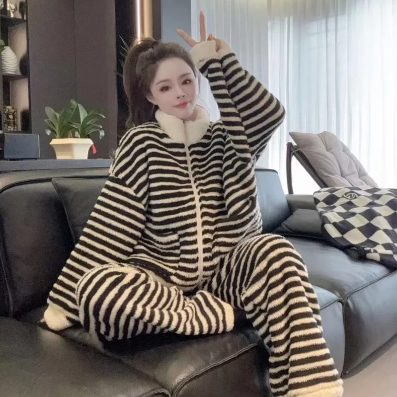 300斤冬季新款简约黑白条纹双面绒睡衣加绒加厚保暖家居服两件套,女装/女士精品,时尚套装,淘宝优惠券,粉丝福利购,淘宝优惠卷