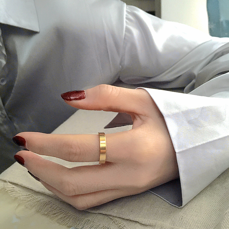 钛钢不掉色金色光面戒指情侣一对