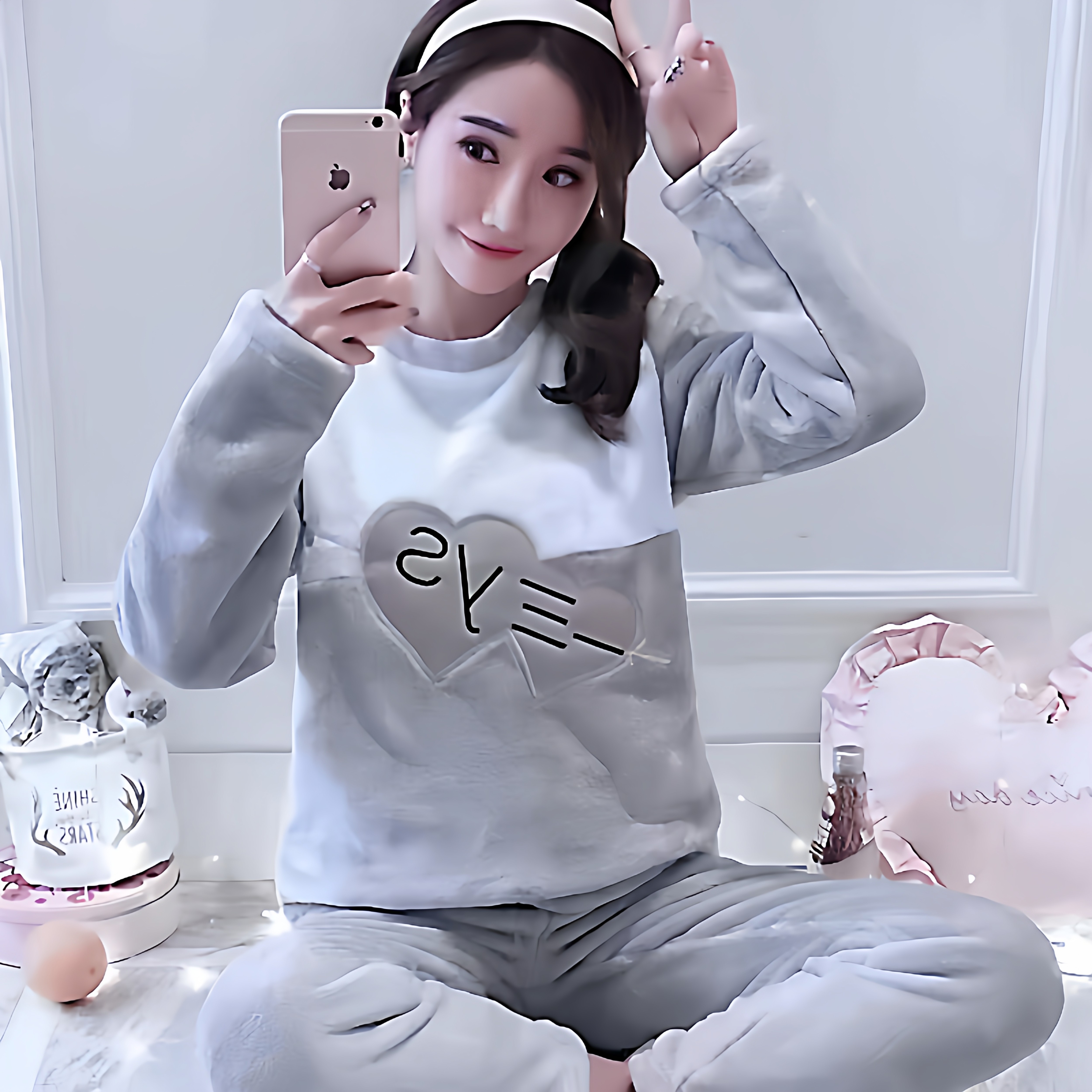 睡衣女秋冬款可爱法兰绒保暖套装