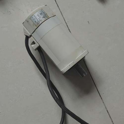 适用MSMA042A1C伺服电机，电机性能完好，试机发货，放议价