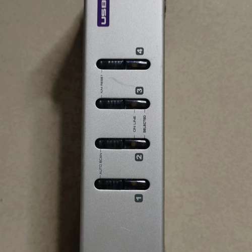 议价 CS84U(A) 4口切换器 成色如图 功能完好议价