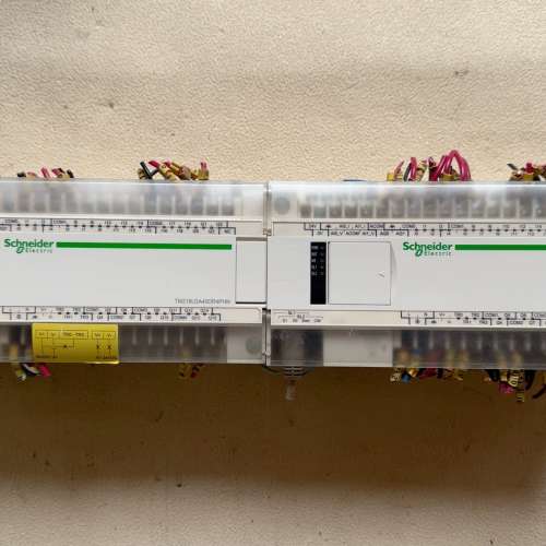 适用PLC TM218LDA40DR4PHN议价