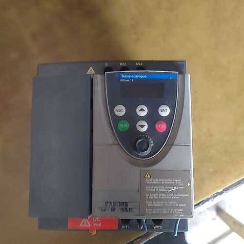 适用ATV11HU29M2A变频器1.5kw。220V议价