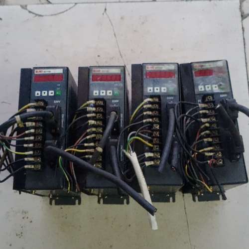 适用凯恩帝伺服驱动器SD100/SD100B三台，成色有明显使用议价