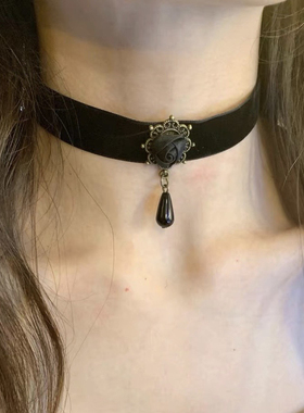 复古宫廷洛丽塔暗黑玫瑰丝绒项链项圈choker锁骨链气质小众颈链