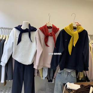 【特价清仓 不退不换】oneseven2025冬配围巾刺绣圆领加绒卫衣女