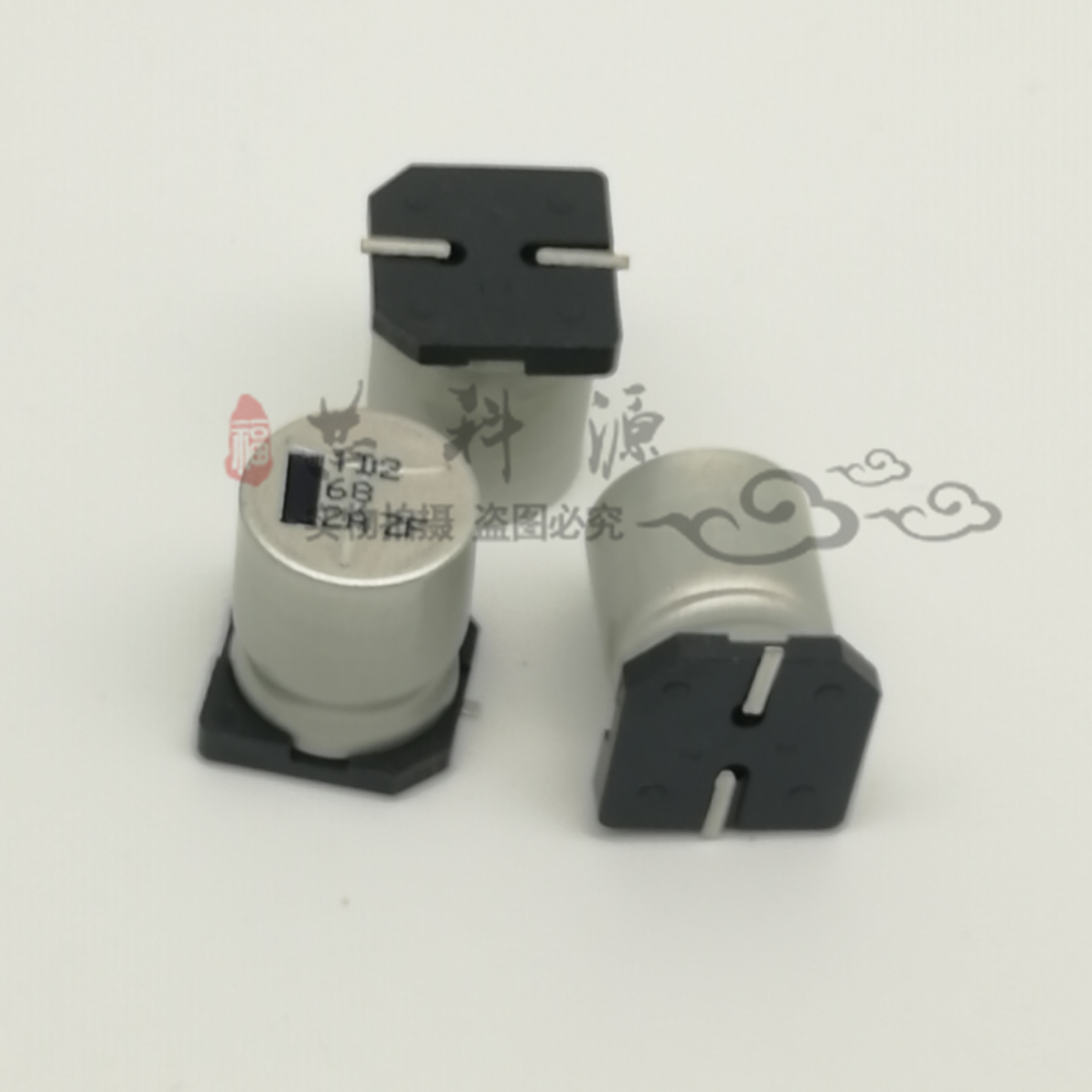 松下ZF系列贴片铝电解电容 100V68UF 高频低阻 12.5x16.5 SMD