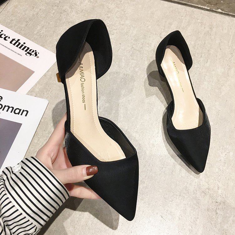 3cm小跟尖头高跟鞋女黑色上班中空不累脚百搭学生中空工作凉鞋细