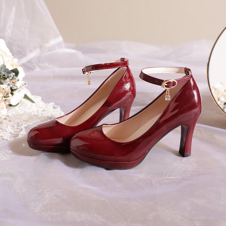 一字扣防水台高跟鞋女粗跟8cm圆头COS动漫漆皮大码上班工作鞋单鞋,女鞋,浅口单鞋,淘宝优惠券,粉丝福利购,淘宝优惠卷
