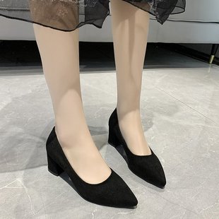 大码尖头黑色粗跟高跟鞋女3-5-7厘米绒面学生上班礼仪工作鞋单鞋