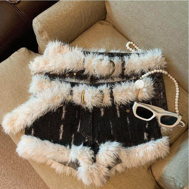 毛毛牛仔短裤女秋冬低腰显瘦a字裤子小个子辣妹热裤外穿圣诞靴裤,女装/女士精品,短裤,淘宝优惠券,粉丝福利购,淘宝优惠卷