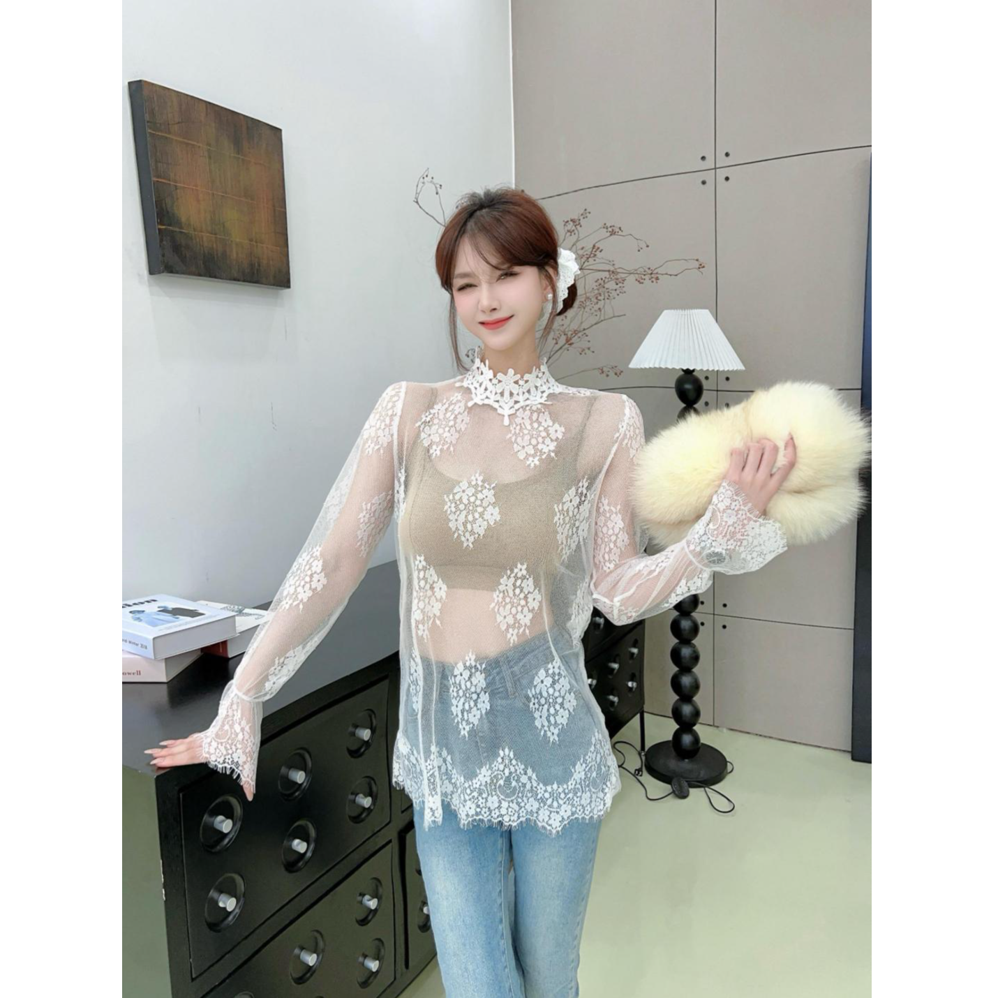 卡卡女装店正品《娇柔轻奢》法式气质立领蕾丝镂空打底衫